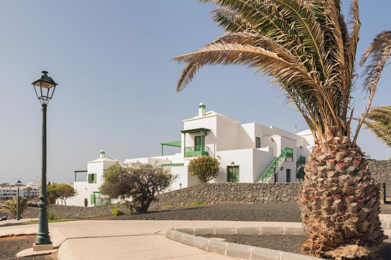 Apartamento Om Con Piscina Y Vistas Al Mar Daire Costa Teguise Dış mekan fotoğraf